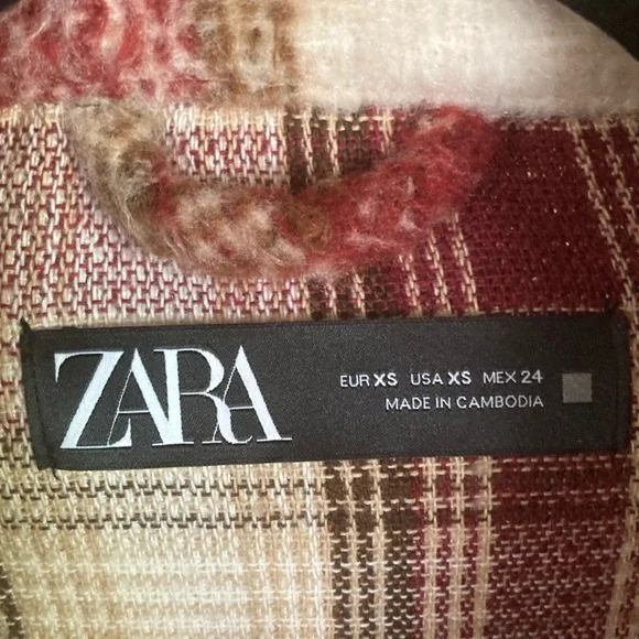 Zara Oversized Plaid Fuzzy Shacket Size XS - Picture 4 of 14